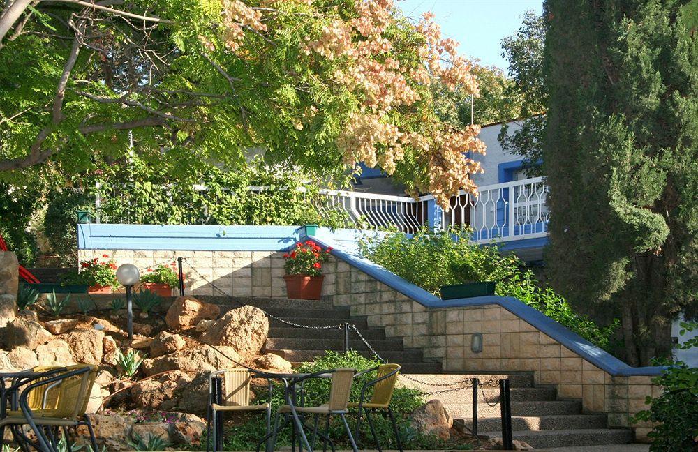 Travel Hotel Gesher Haziv Exterior foto